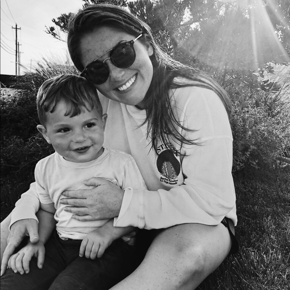 *MEET YOUR POSHER* Hey, I’m Julia! 🙂 - Picture 8 of 14